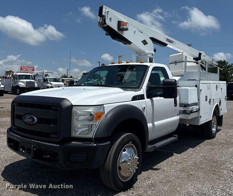 Image of Ford F-450 Primary image