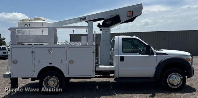 Image of Ford F-450 equipment image 3