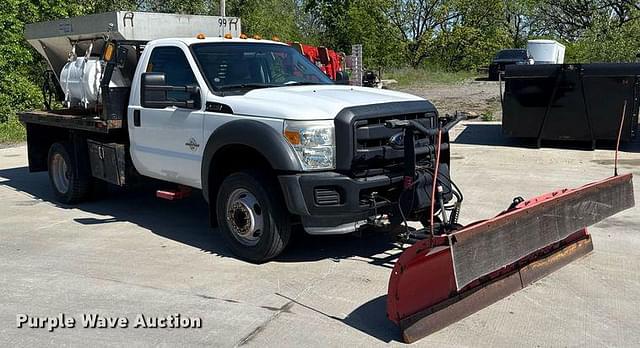 Image of Ford F-450 equipment image 2