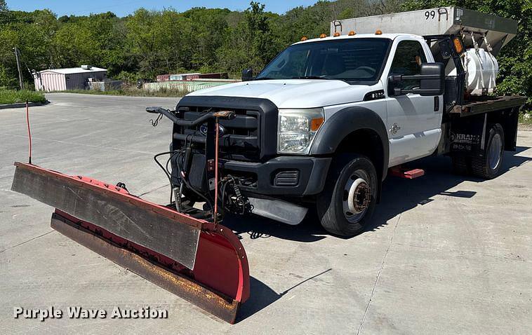 Image of Ford F-450 Primary image