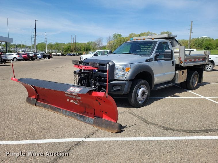 2012 Ford F-450 Equipment Image0