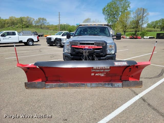 Image of Ford F-450 equipment image 1