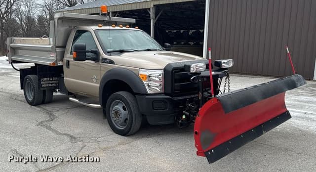 Image of Ford F-450 equipment image 2