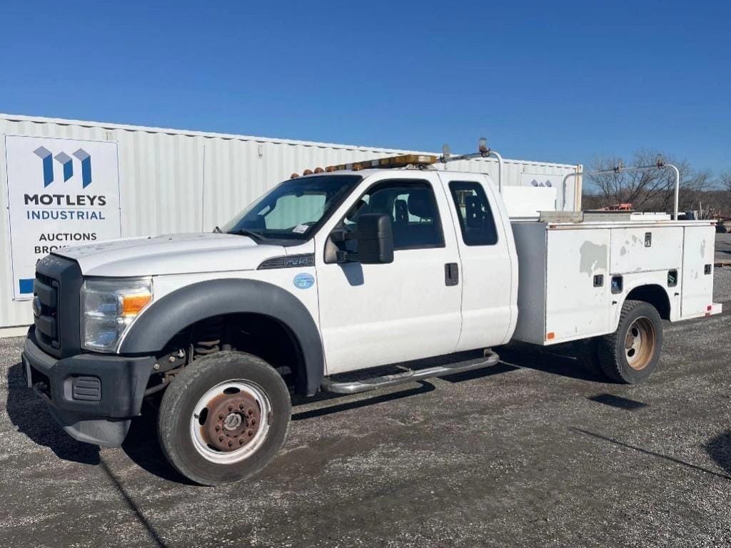 2012 Ford F-450 Equipment Image0