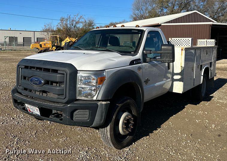 Image of Ford F-450 Primary image