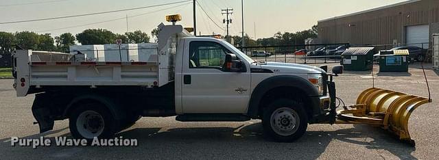 Image of Ford F-450 equipment image 3