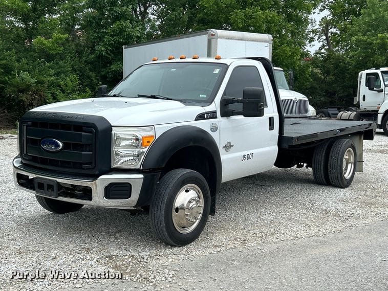 2012 Ford F-450 Equipment Image0
