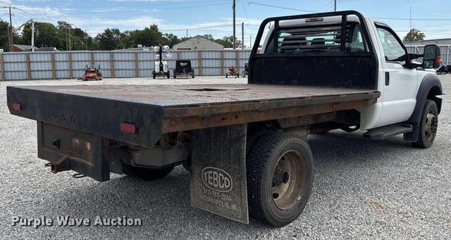 Image of Ford F-450 equipment image 4