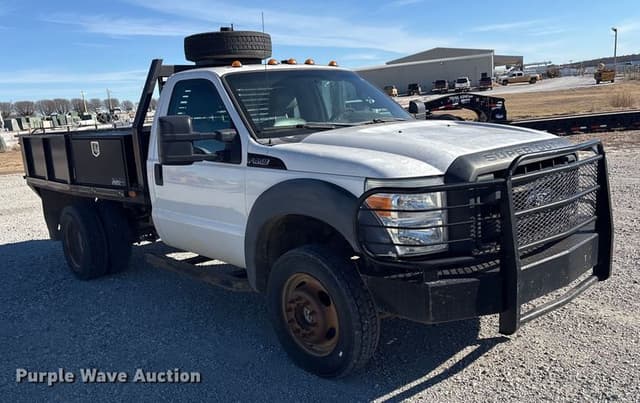 Image of Ford F-450 equipment image 2