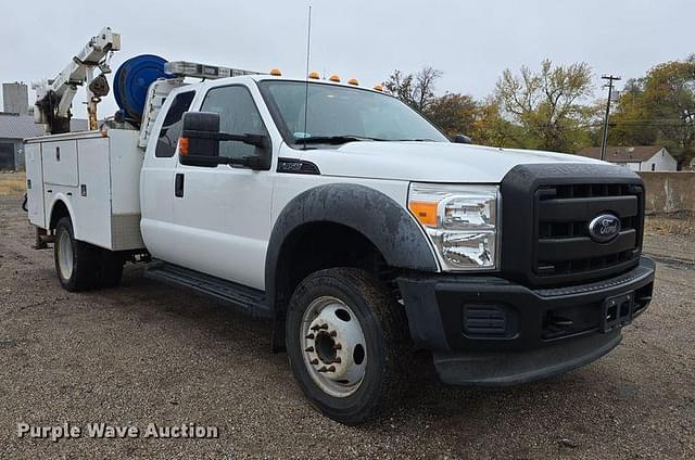 Image of Ford F-450 equipment image 2