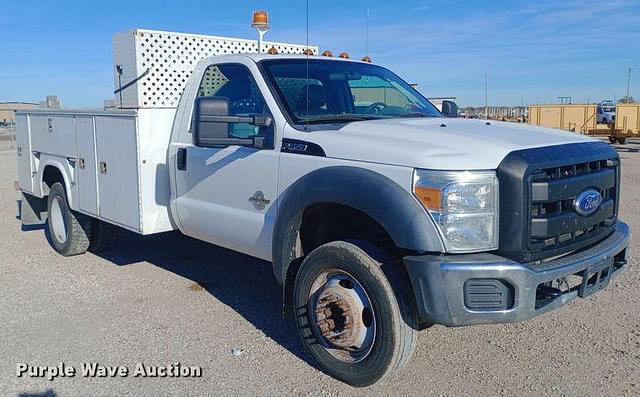 Image of Ford F-450 equipment image 2