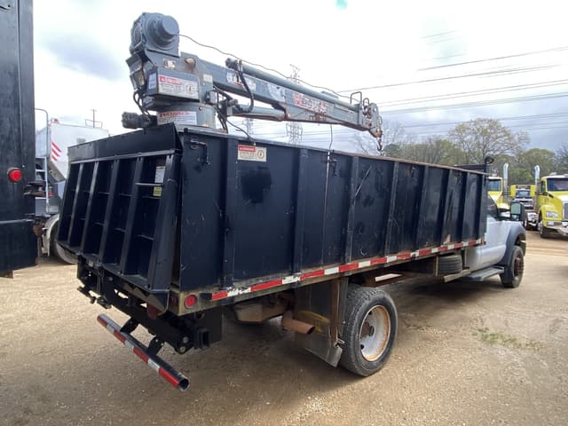 Image of Ford F-450 equipment image 2