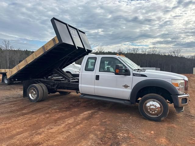 Image of Ford F-550 equipment image 1