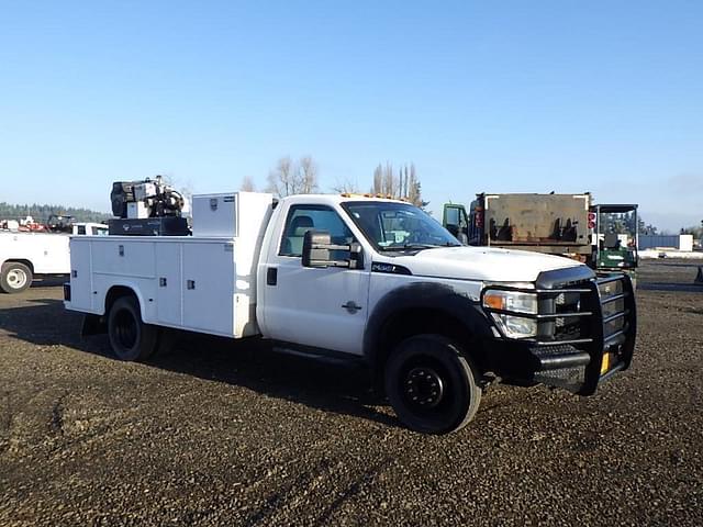 Image of Ford F-550 equipment image 1