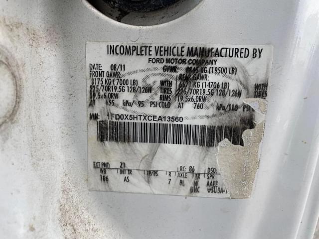 Image of Ford F-550 equipment image 4