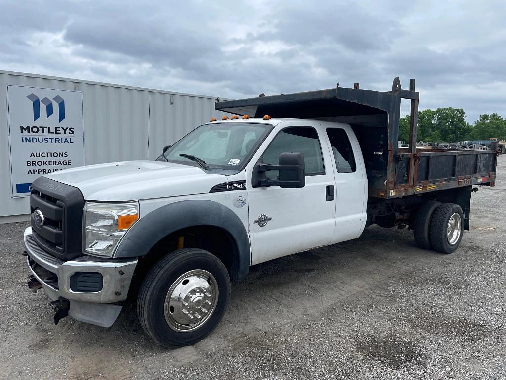 Image of Ford F-550 Primary image