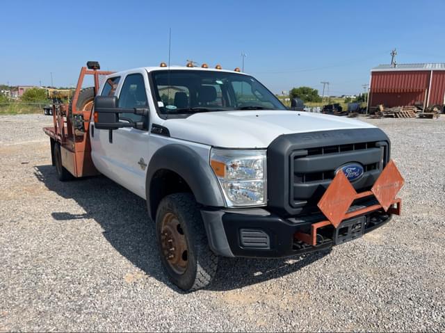 Image of Ford F-550 equipment image 2