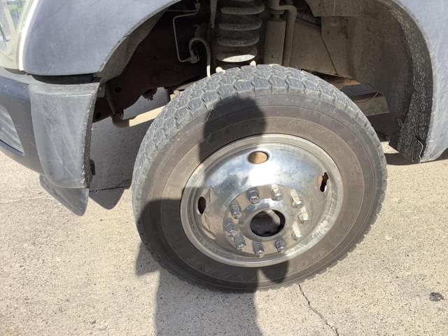 Image of Ford F-550 equipment image 1