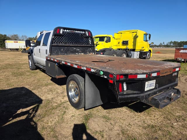 Image of Ford F-550 equipment image 4