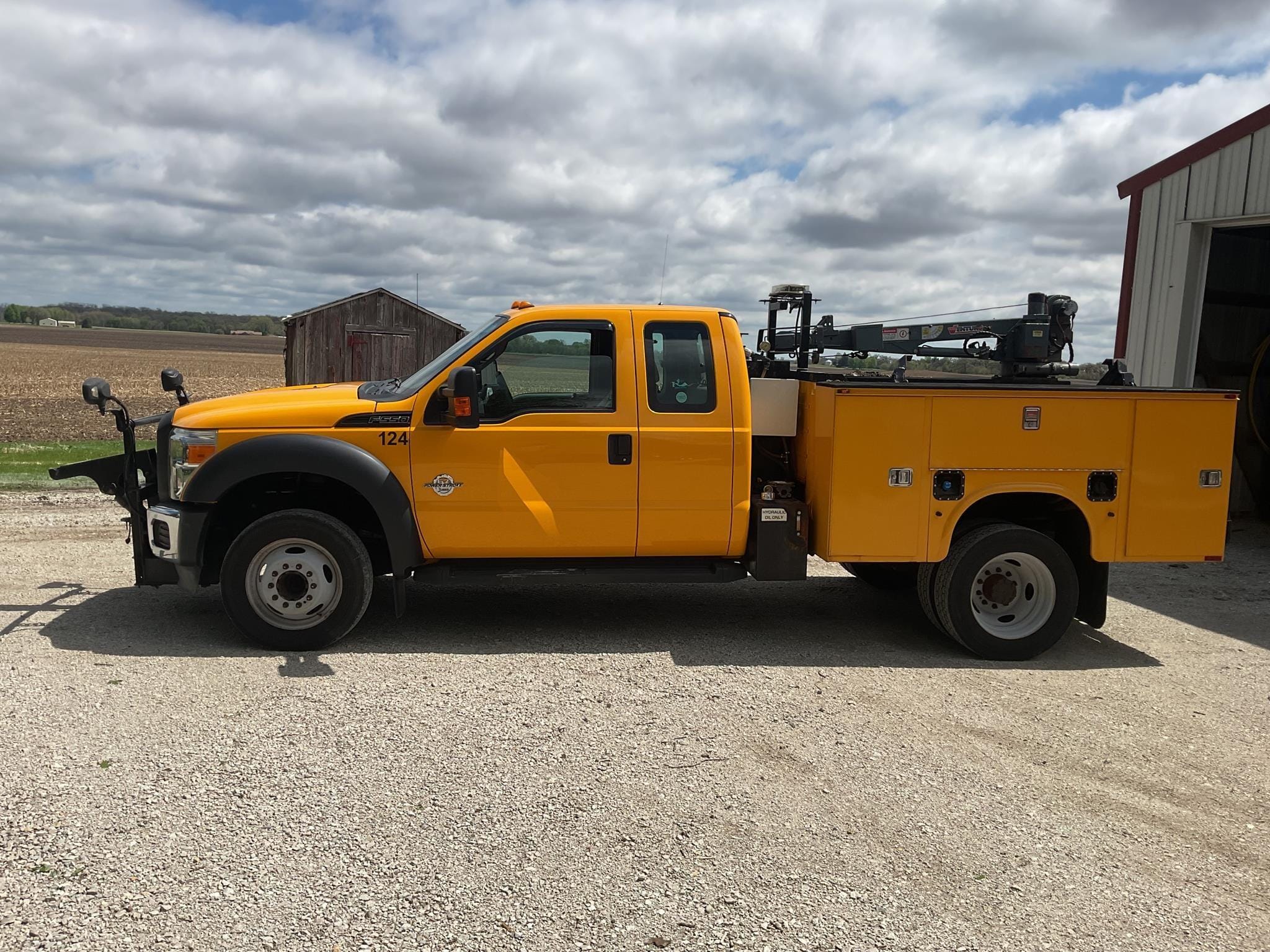 2012 Ford F-550 Equipment Image0
