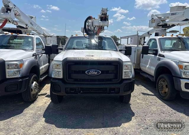 Image of Ford F-550 equipment image 1