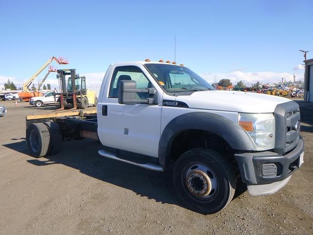 Image of Ford F-550 equipment image 1