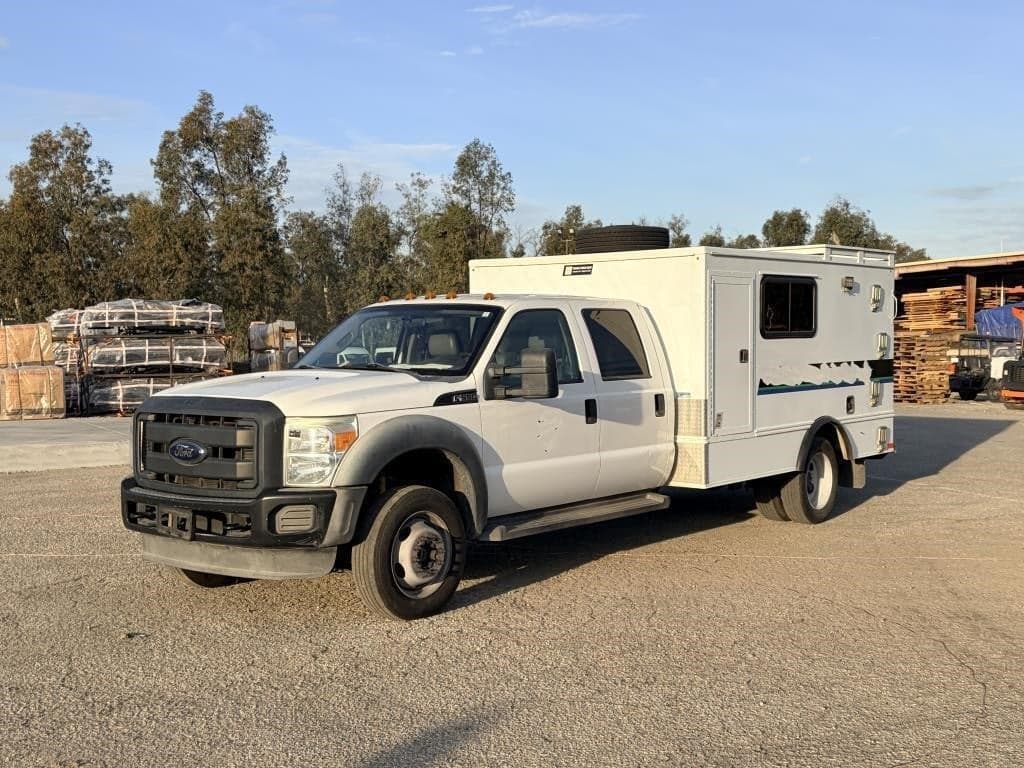Image of Ford F-550 Primary image