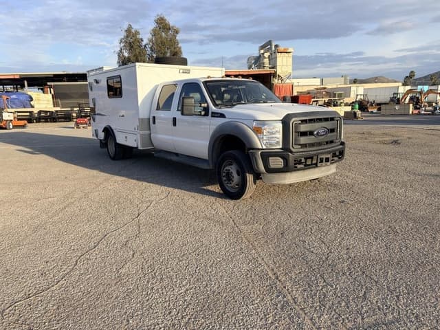 Image of Ford F-550 equipment image 1