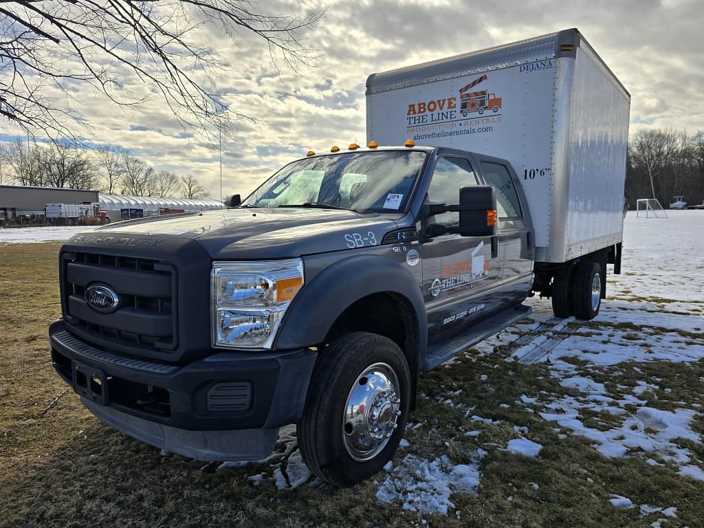 Image of Ford F-550 Primary image