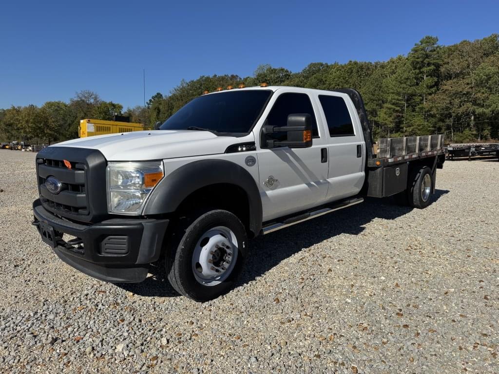 Image of Ford F-550 Primary image