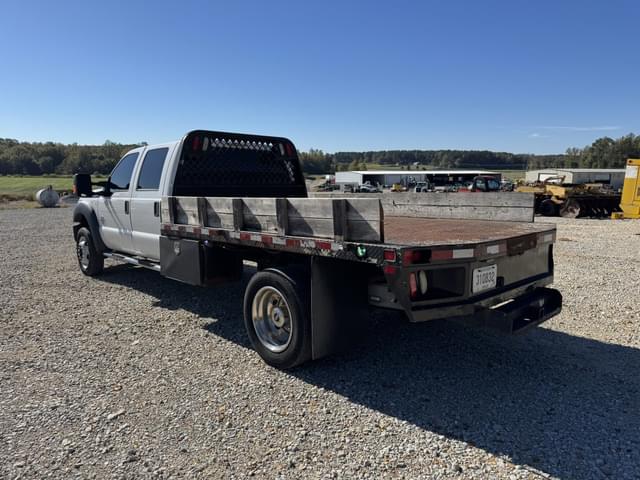 Image of Ford F-550 equipment image 2