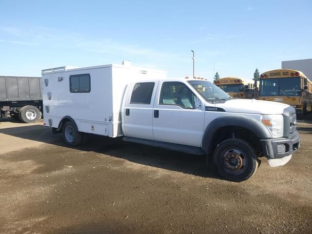 Image of Ford F-550 equipment image 2
