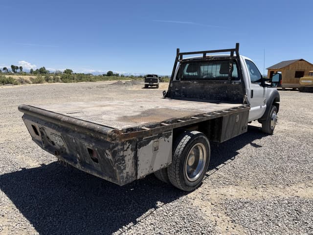 Image of Ford F-550 equipment image 4