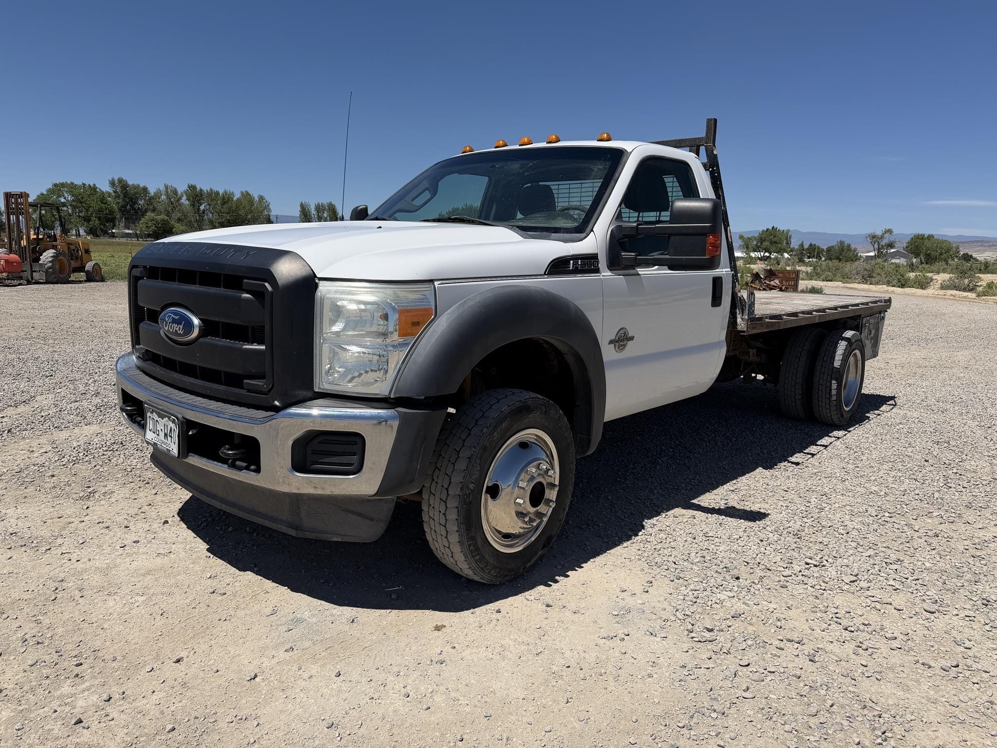 2012 Ford F-550 Equipment Image0