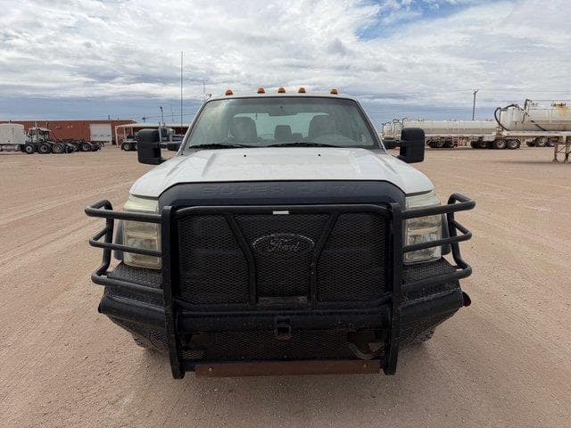 Image of Ford F-550 equipment image 1