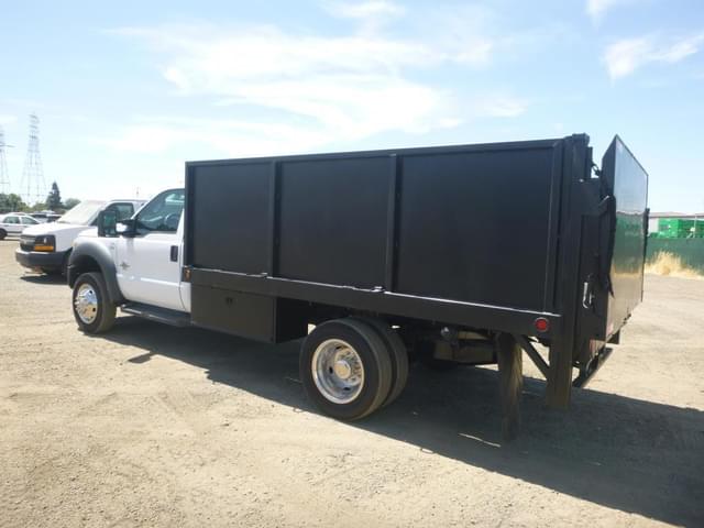 Image of Ford F-550 equipment image 3