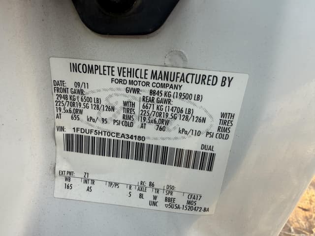 Image of Ford F-550 equipment image 2