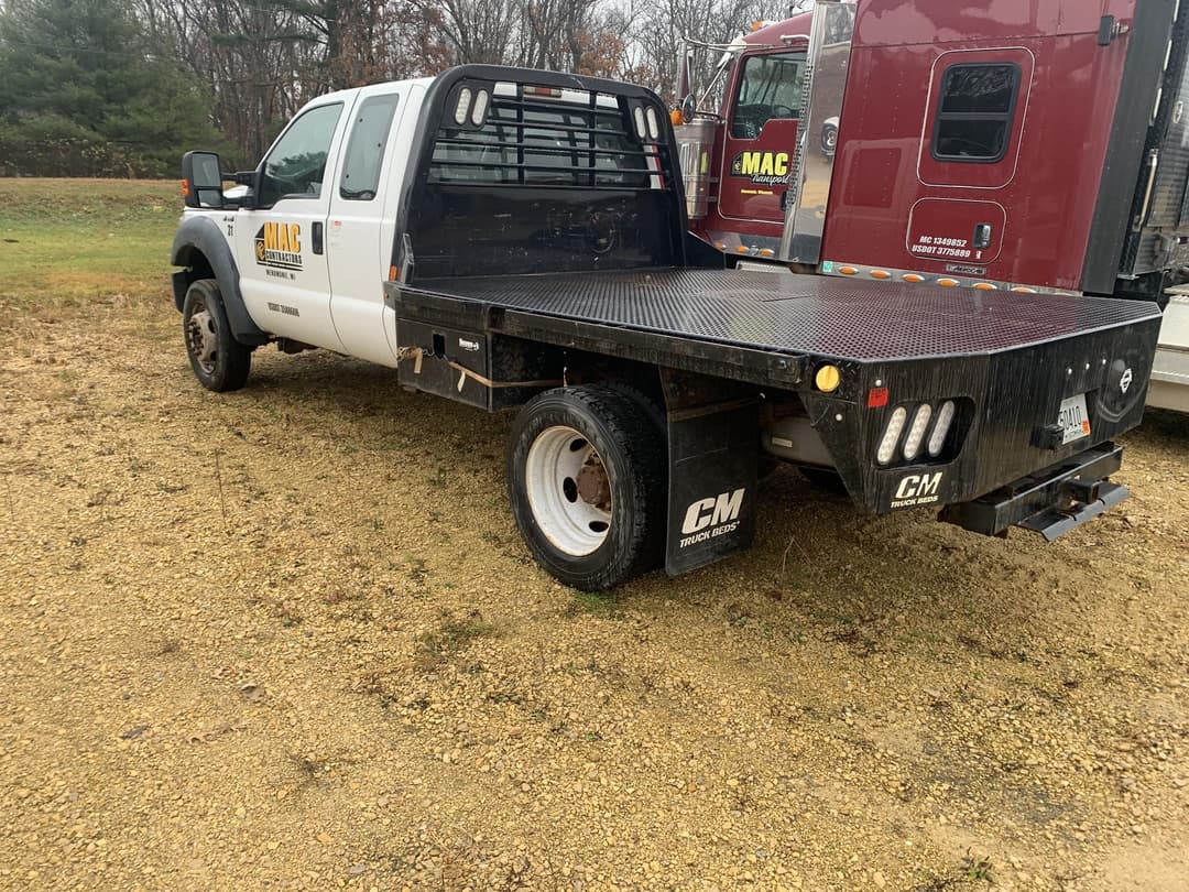 Image of Ford F-550 Primary image