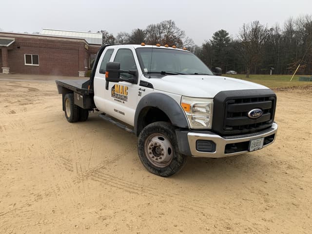 Image of Ford F-550 equipment image 3