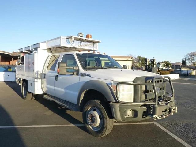 Image of Ford F-550 equipment image 1