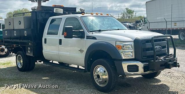 Image of Ford F-550 equipment image 2