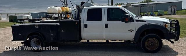 Image of Ford F-550 equipment image 3