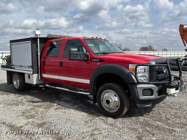 Image of Ford F-550 equipment image 2