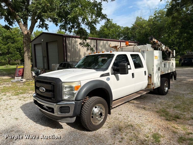 Image of Ford F-550 Primary image