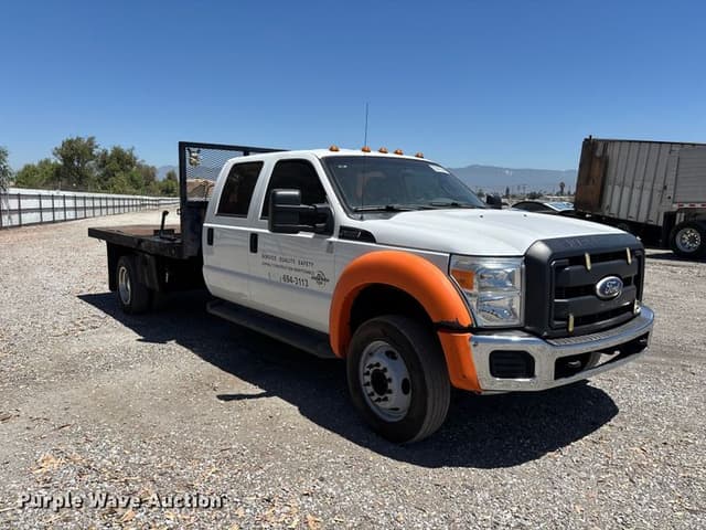 Image of Ford F-550 equipment image 2