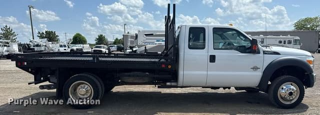 Image of Ford F-550 equipment image 3