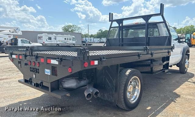 Image of Ford F-550 equipment image 4