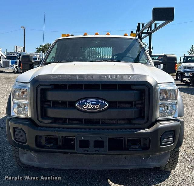 Image of Ford F-550 equipment image 1