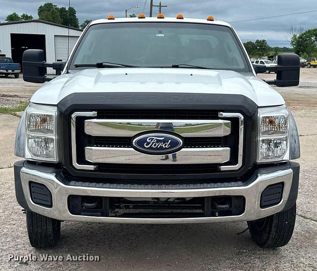 Image of Ford F-550 equipment image 1