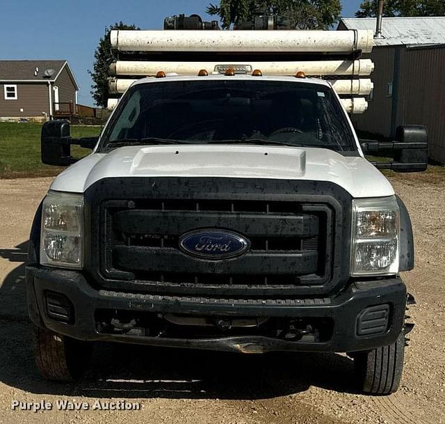 Image of Ford F-550 equipment image 1